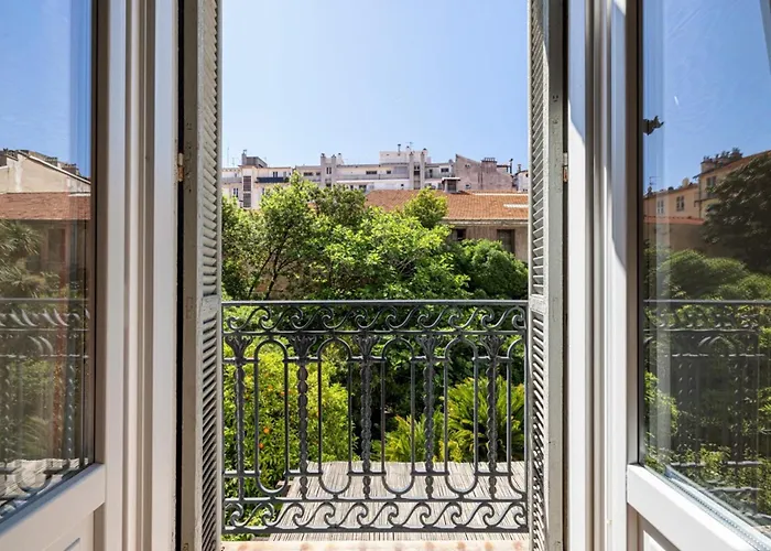 Апартаменты My Casa - Joffre 49-d - Charming 2 Bedroom - Carre D'or *