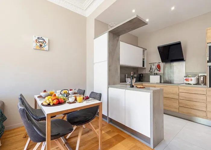 My Casa - Joffre 49-d - Charming 2 Bedroom - Carre D'or Апартаменты *