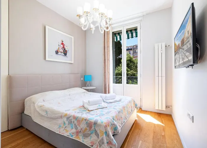 Апартаменты My Casa - Joffre 49-d - Charming 2 Bedroom - Carre D'or